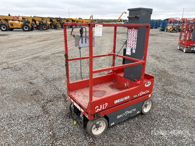2016 Skyjack SJ12 Elevador vertical