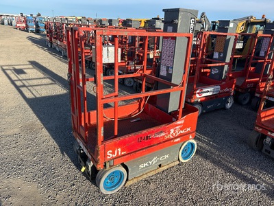 2016 Skyjack SJ12 Elevador vertical
