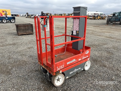 2016 Skyjack SJ12 Elevador vertical