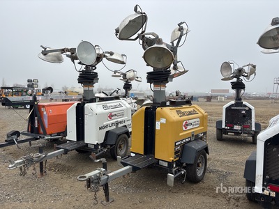 2015 Allmand Night-Lite Pro II V Series Torre de iluminación