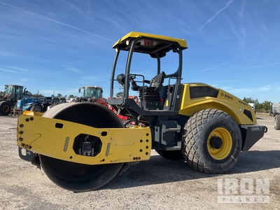 2018 Bomag BW211D-5 Rodillo compactador