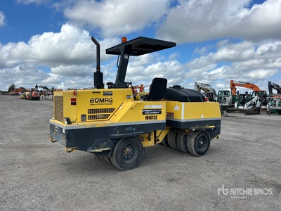 2012 Bomag BW11RH 9 Wheel Pneumatische wals