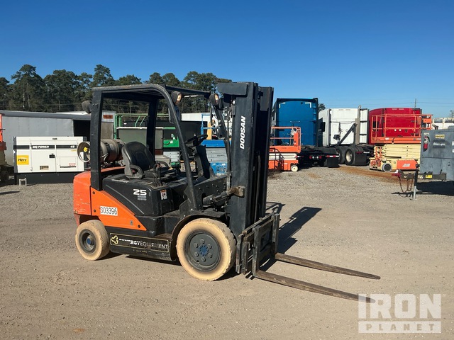 MONTACARGAS 2018 DOOSAN G25P7