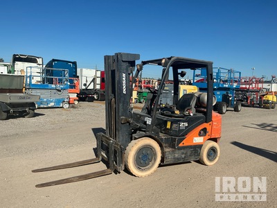 2018 Doosan G25P-7 4600 lb Pneumatic Tire Forklift