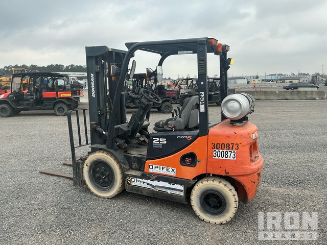 MONTACARGAS 2018 DOOSAN G25P5