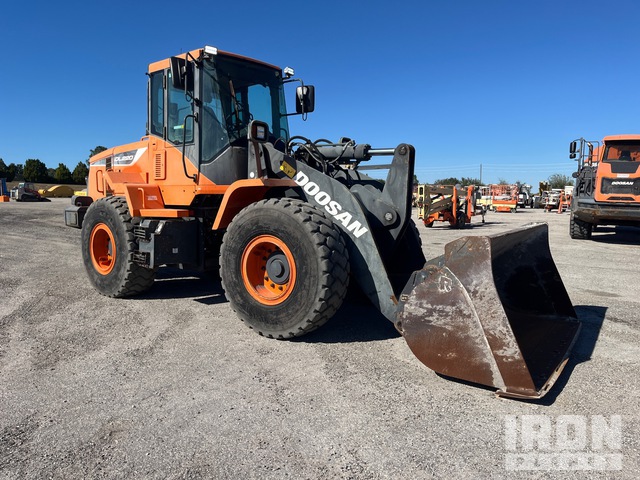 CARGADOR FRONTAL 2019 DOOSAN DL2205
