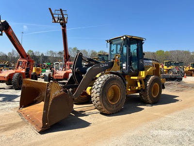 2015 John Deere 524K Pala gommata