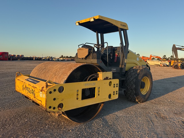 2016 Bomag BW211D-50 Smooth Drum Compactor