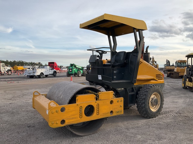 2013 Bomag BW145D-40 Smooth Drum Compactor