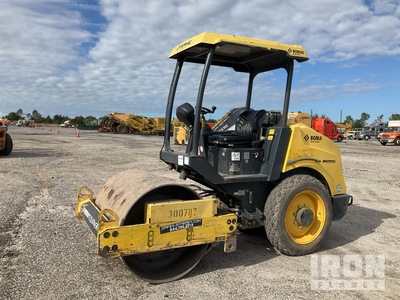 2018 Bomag BW124DH-5 Compacteur à tambour lisse