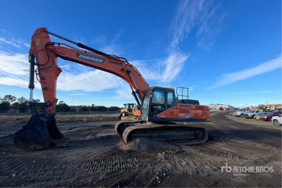 2021 Doosan DX350LC-5 Tracked Excavator