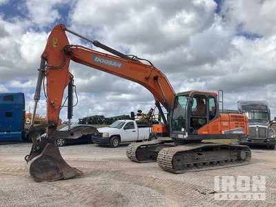 2019 Doosan DX225LC-5 Tracked Excavator
