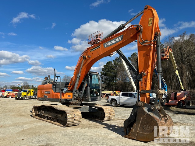 EXCAVADORA 2018 DOOSAN DX225LC5