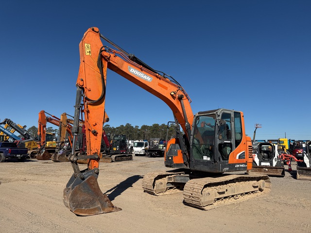 2019 Doosan DX140LCR-5 Tracked Excavator