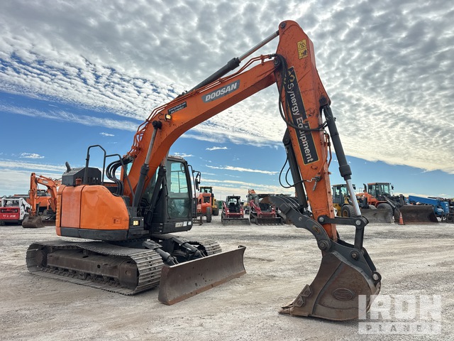 EXCAVADORA 2021 DOOSAN DX140LCR5