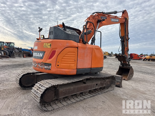 EXCAVADORA 2021 DOOSAN DX140LCR5