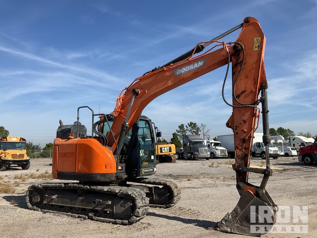 EXCAVADORA 2018 DOOSAN DX140LCR5
