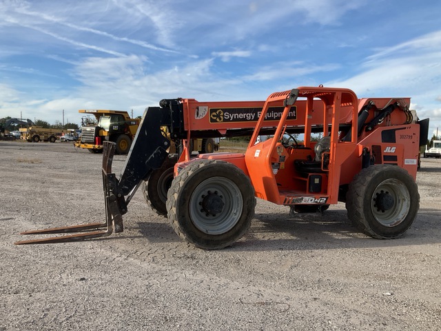 2018 JLG 8042 Telehandler