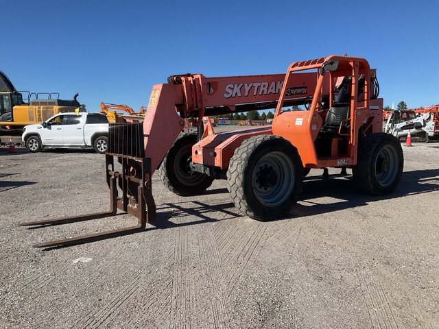 2015 SkyTrak 6042 Telehandler
