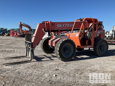 2015 SkyTrak 6042 Verreiker