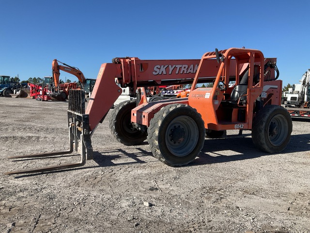 2015 SkyTrak 6042 Telehandler