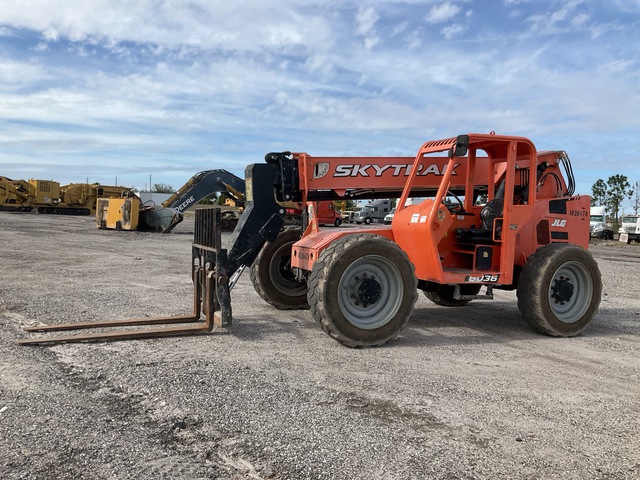 2017 SkyTrak 6036 Telehandler