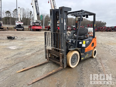 2018 Doosan G25P-5 4600 lb Pneumatic Tire Forklift