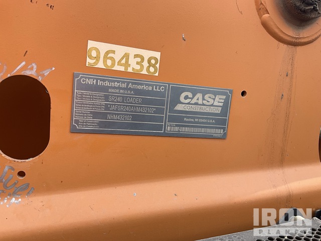 MINI CARGADOR SOBRE RUEDAS 2017 CASE SR240