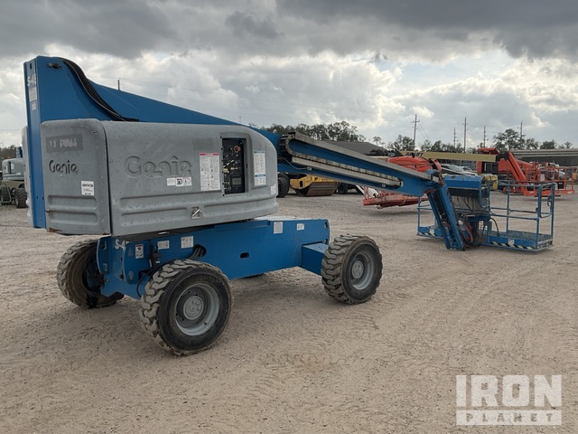 ELEVADOR TELESCóPICO 2016 GENIE 4WD S45