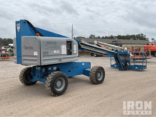 ELEVADOR TELESCóPICO 2016 GENIE 4WD S45