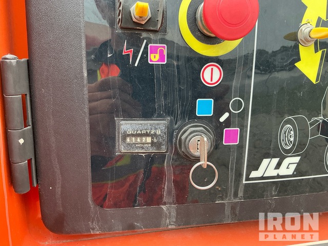 ELEVADOR TELESCóPICO 2015 JLG 4WD 460SJ