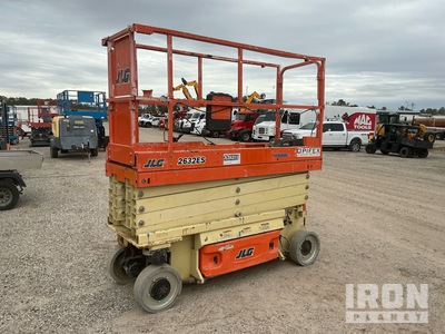 2019 JLG 2632ES Scissor Lift