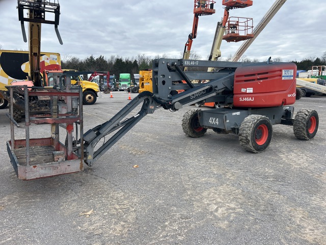 2017 Skyjack SJ46AJ 4WD Diesel Articulating Boom Lift