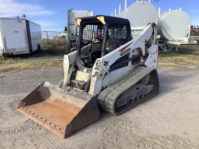 2018 Bobcat T740 Two-Speed Compact Track Loader