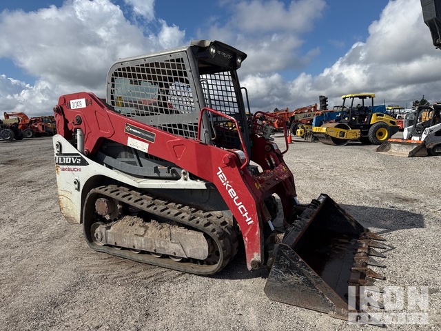 MINI CARGADOR SOBRE ORUGAS 2018 TAKEUCHI TL10V2