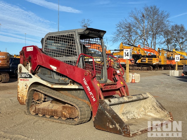 MINI CARGADOR SOBRE ORUGAS TAKEUCHI TL10V2