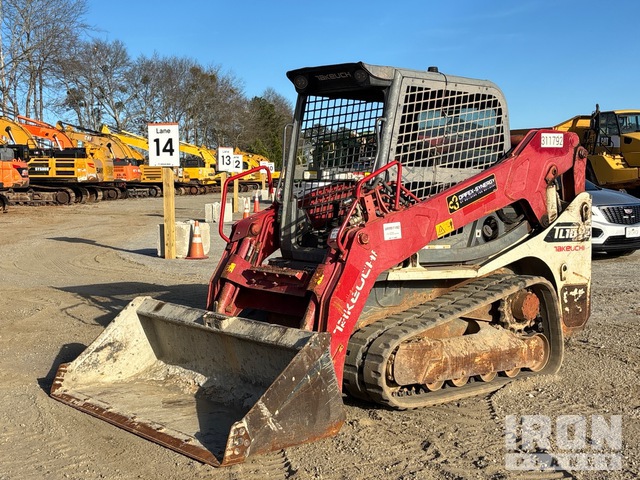 MINI CARGADOR SOBRE ORUGAS TAKEUCHI TL10V2