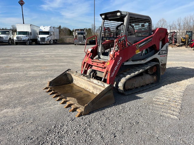 2017 Takeuchi TL10V-2 Two-Speed Compact Track Loader