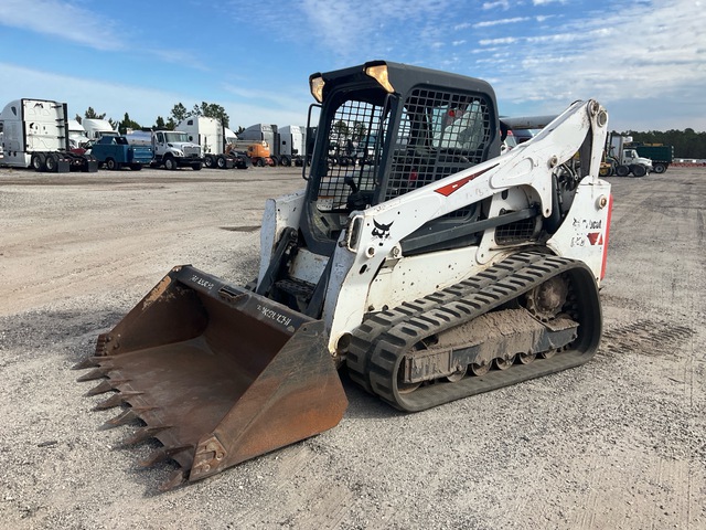 2018 Bobcat T740 Compact Track Loader