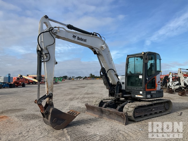 EXCAVADORA 2017 BOBCAT E85