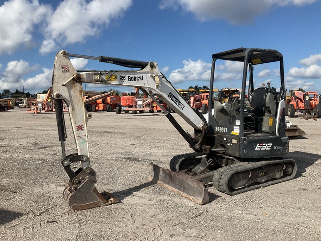 2018 Bobcat E32i Mini Excavator
