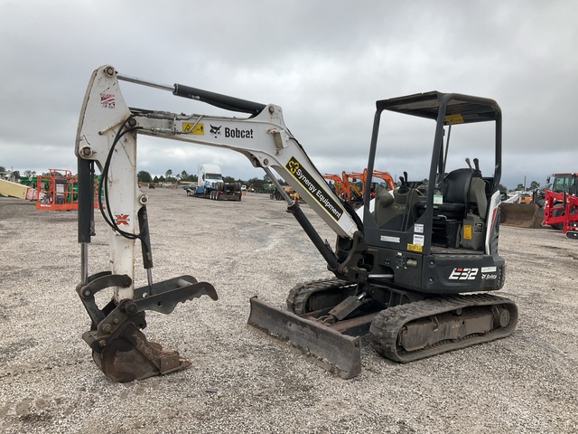 2018 Bobcat E32i Mini Excavator