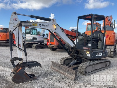 2018 Bobcat E32i を見 Mini Excavator