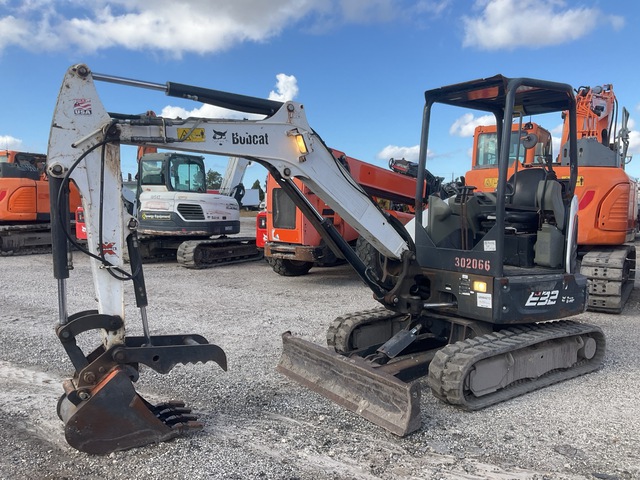 2018 Bobcat E32i Mini Excavator