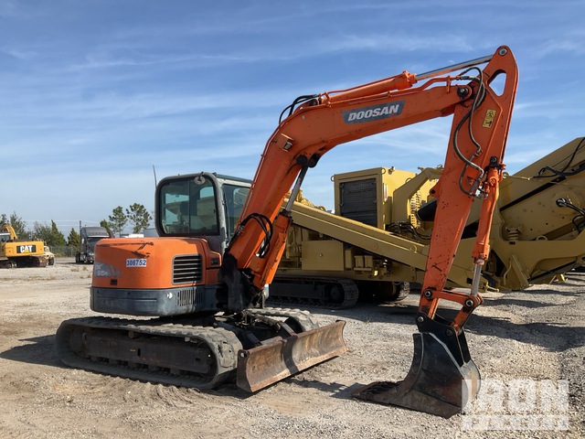 EXCAVADORA 2021 DOOSAN DX85R3