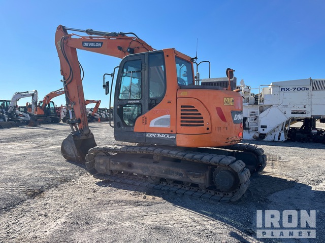 EXCAVADORA 2017 DOOSAN DX140LCR5