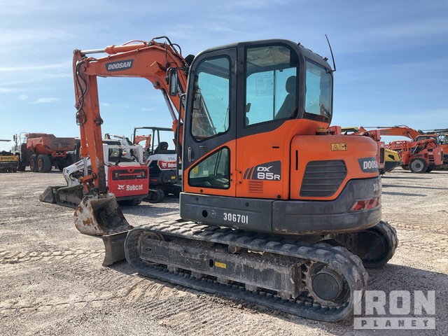EXCAVADORA 2020 DOOSAN DX85R3
