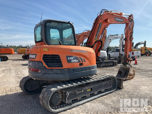 EXCAVADORA 2020 DOOSAN DX85R3