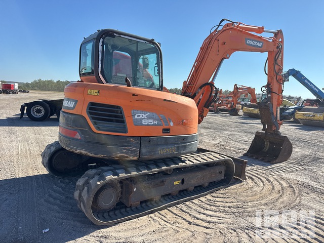 EXCAVADORA 2018 DOOSAN DX85R3