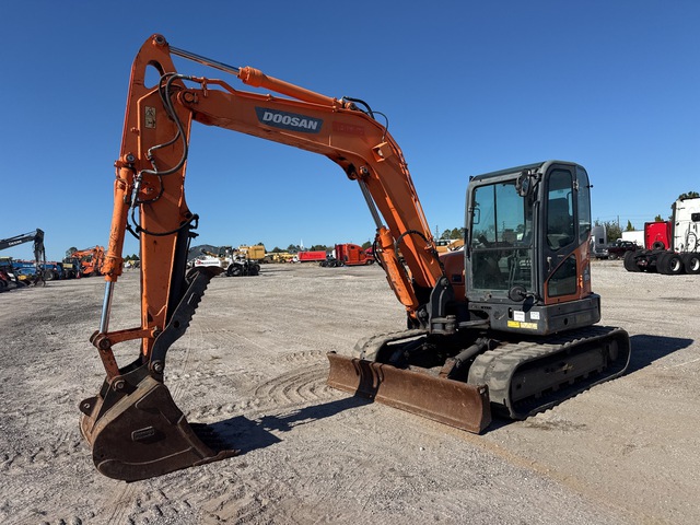 2018 Doosan DX85R-3 Mini Excavator